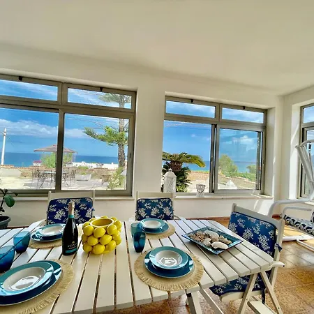 Sul Mare Palazzolo 펜션 *